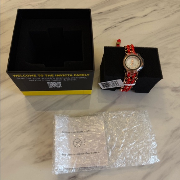NWT Invicta Montres Prestige Women's Watch - Picture 3 of 8